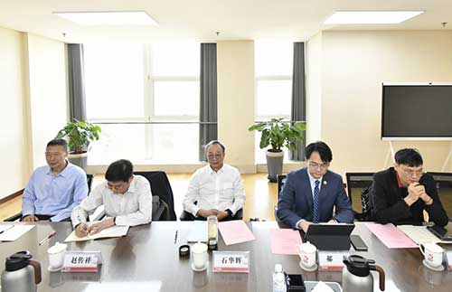 上海Ag庄闲集团创始人石华辉一行赴冀中能源集团走访交流(图2)